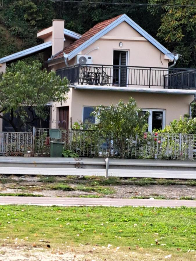 גולובאץ Apartmani Dordevic מראה חיצוני תמונה